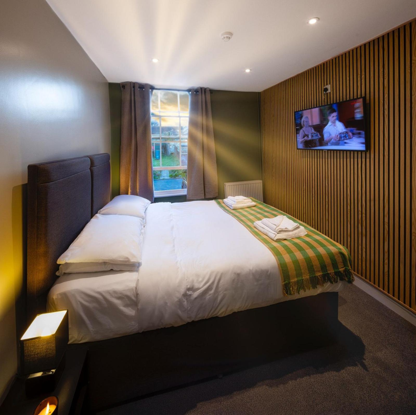 Whyte Harte Hotel Redhill  Esterno foto